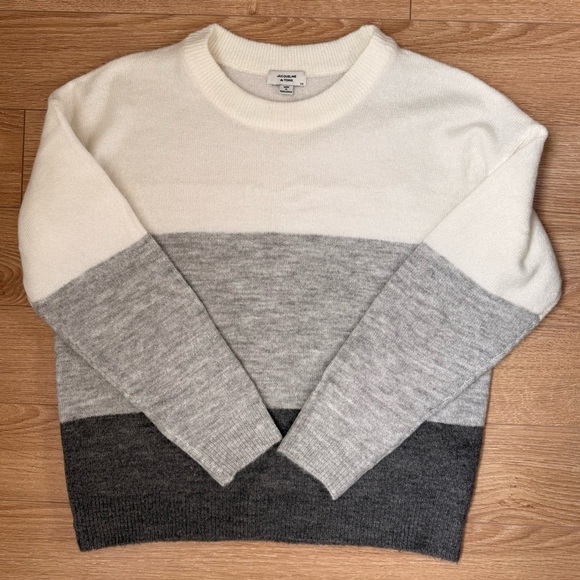 JACQUELINE DE YONG - White and Gray Sweater (NWOT) - Picture 1 of 5